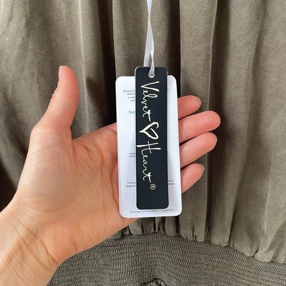 Velvet Heart Clarita Olive Dress Green Tencel Longsleeve Smocked Waist Large New - Picture 9 of 11